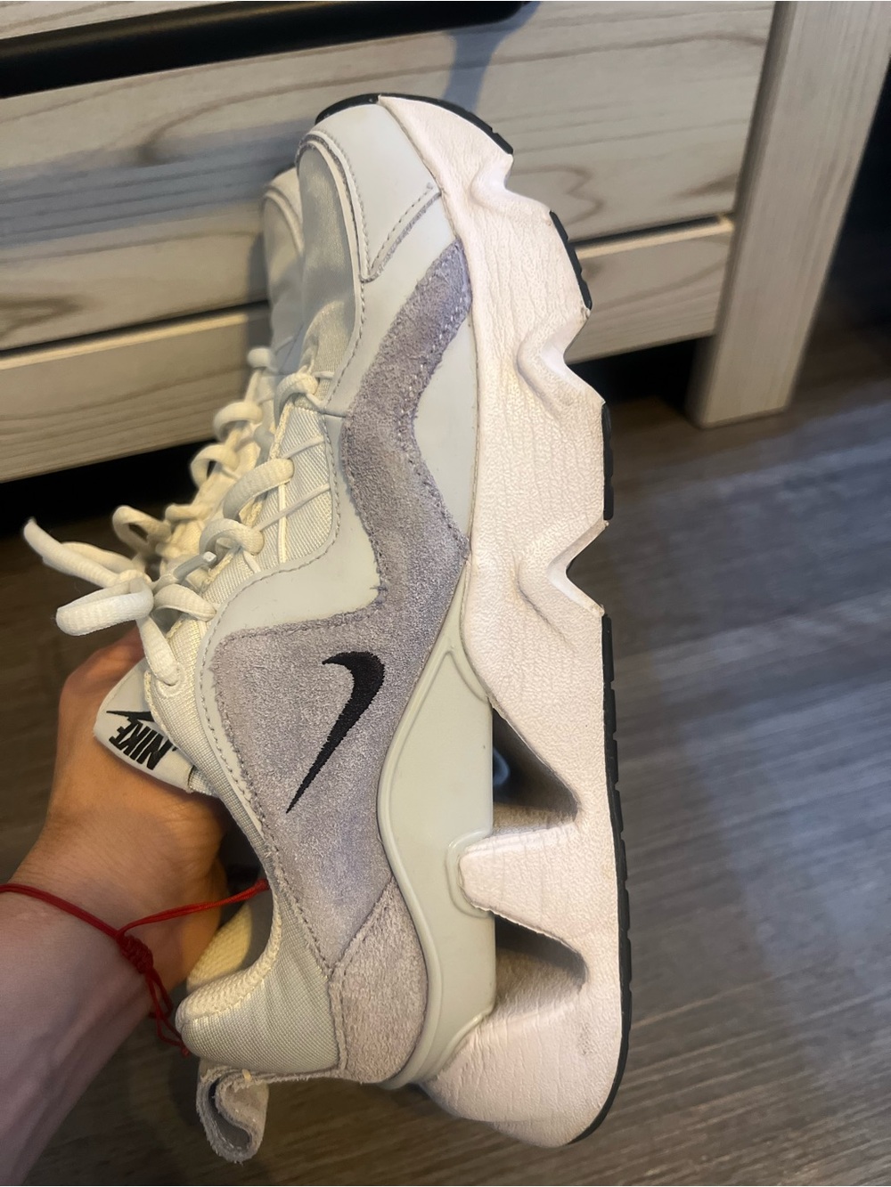 Nike Women's RYZ 365 sneakers